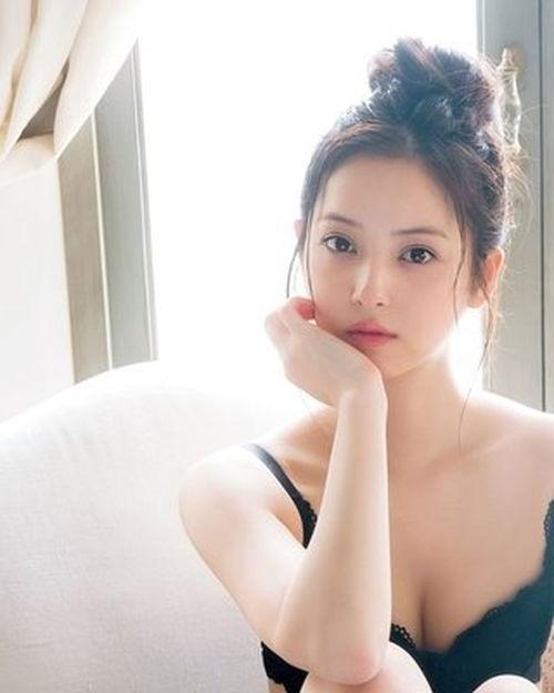忧木瞳 av,探寻内心深处的情感世界